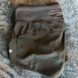🍋 lululemon speed shorts LR 2.5”